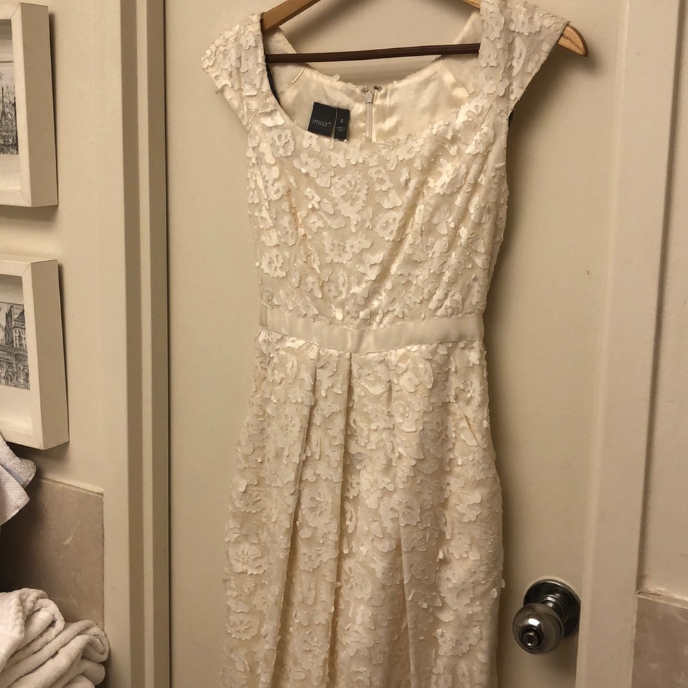 Beautiful off white dress